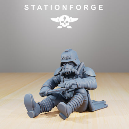 Wargames - Stationforge - GrimGuard - Comrades (5 Figurer)