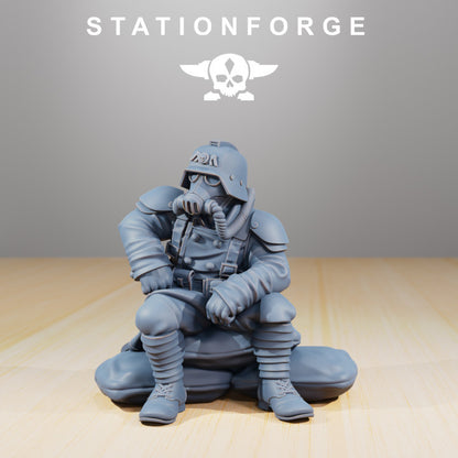 Wargames - Stationforge - GrimGuard - Comrades (5 Figurer)