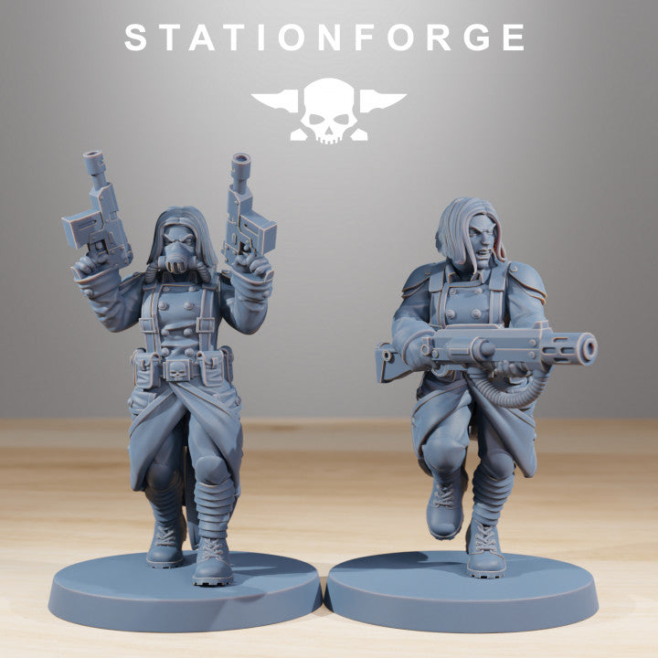 Wargames - Stationforge - GrimGuard - Sisters of War Squad (10 Figurer)