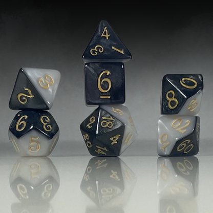 Sun Forge - RPG Dice Set - White & Black Marble (7stk)